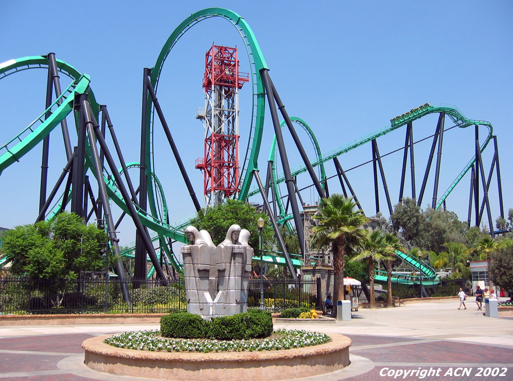 Six Flags Magic Mountain » Riddler's Revenge » 814riddler5.jpg